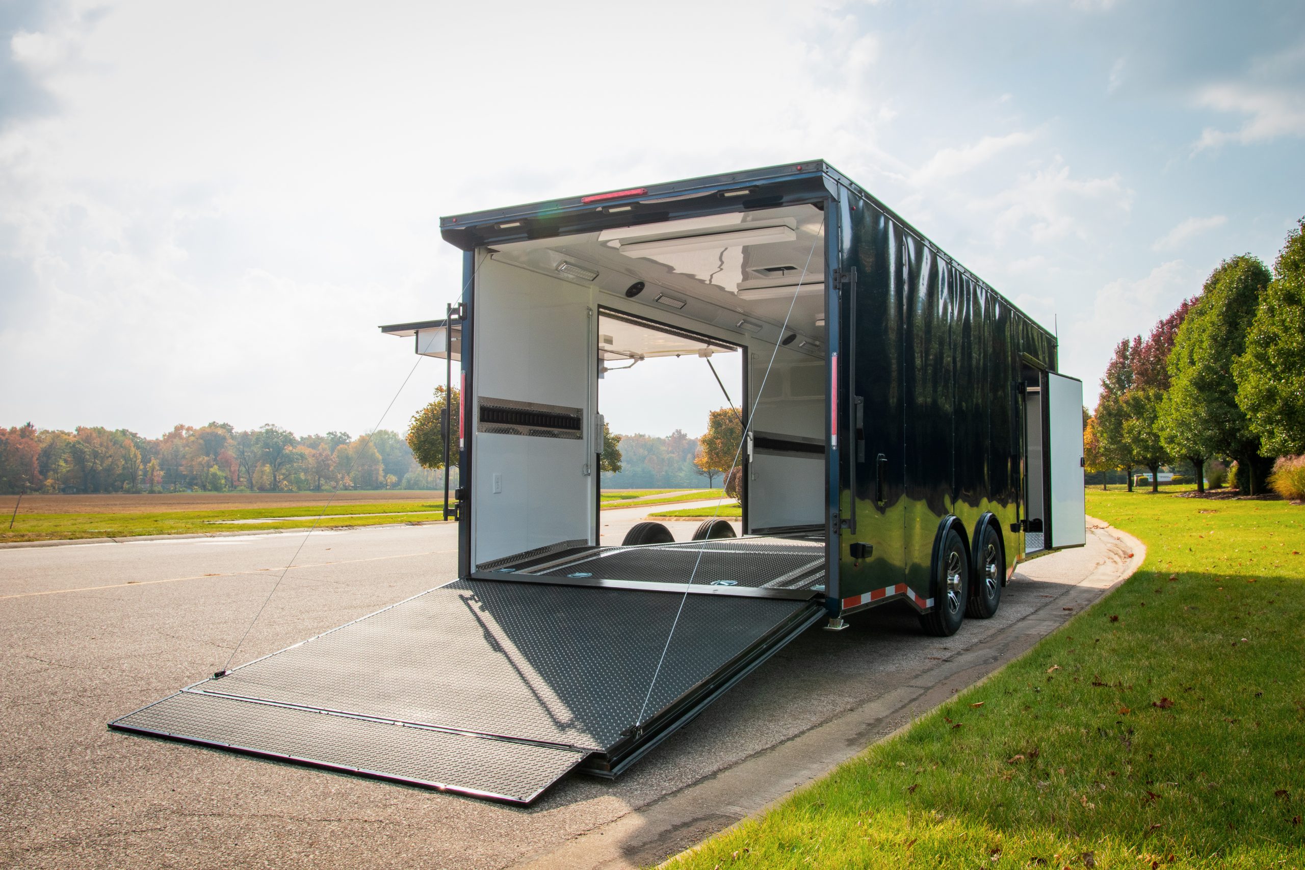 enclosed landscape trailer setup