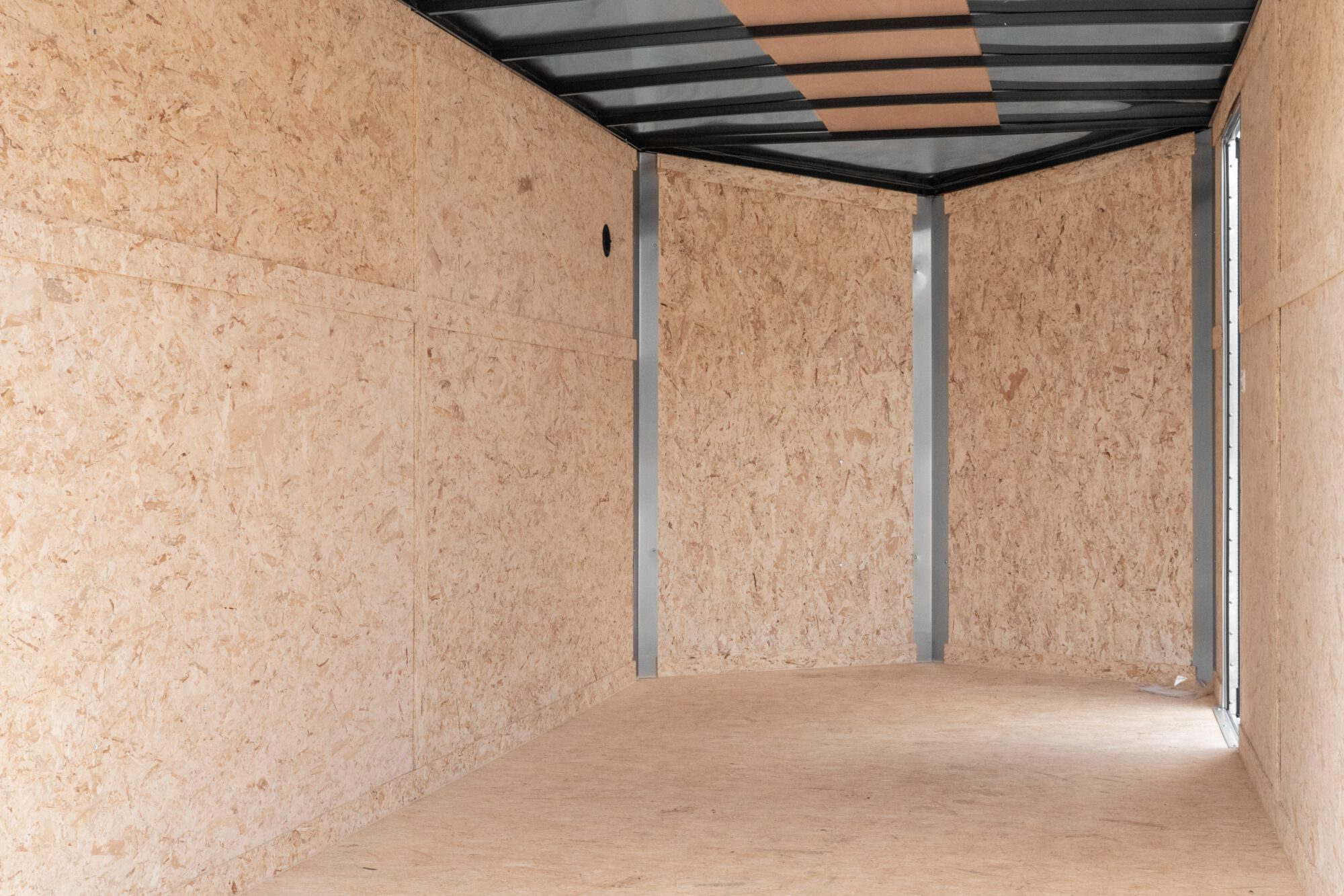 Element V nose Tandem Axle Cargo Trailer, Interior